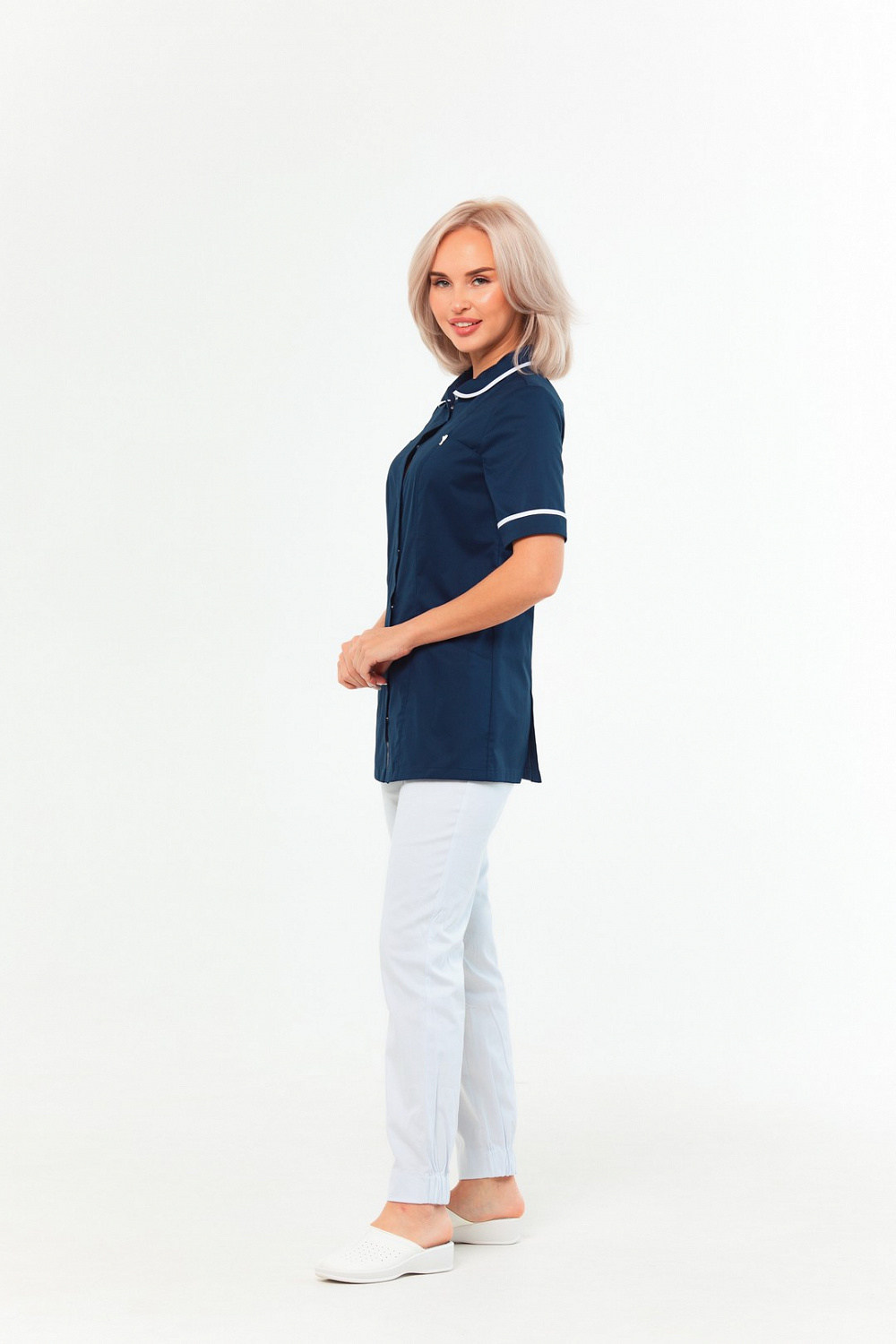 Блуза медицинская женская 2-837 с рукавом 3/4 и стойкой